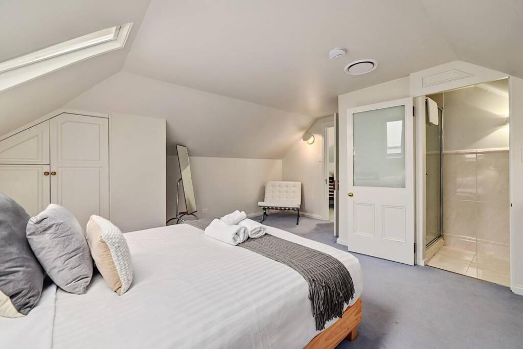 Blackwood Tree Cottage - Heritage Listed Property - Evandale! Экстерьер фото