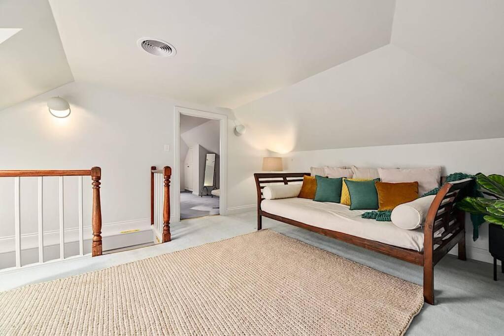 Blackwood Tree Cottage - Heritage Listed Property - Evandale! Экстерьер фото