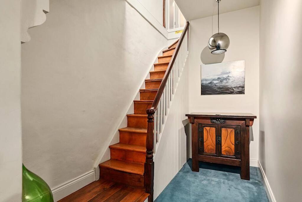 Blackwood Tree Cottage - Heritage Listed Property - Evandale! Экстерьер фото