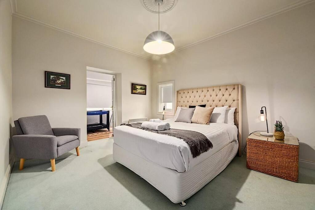 Blackwood Tree Cottage - Heritage Listed Property - Evandale! Экстерьер фото