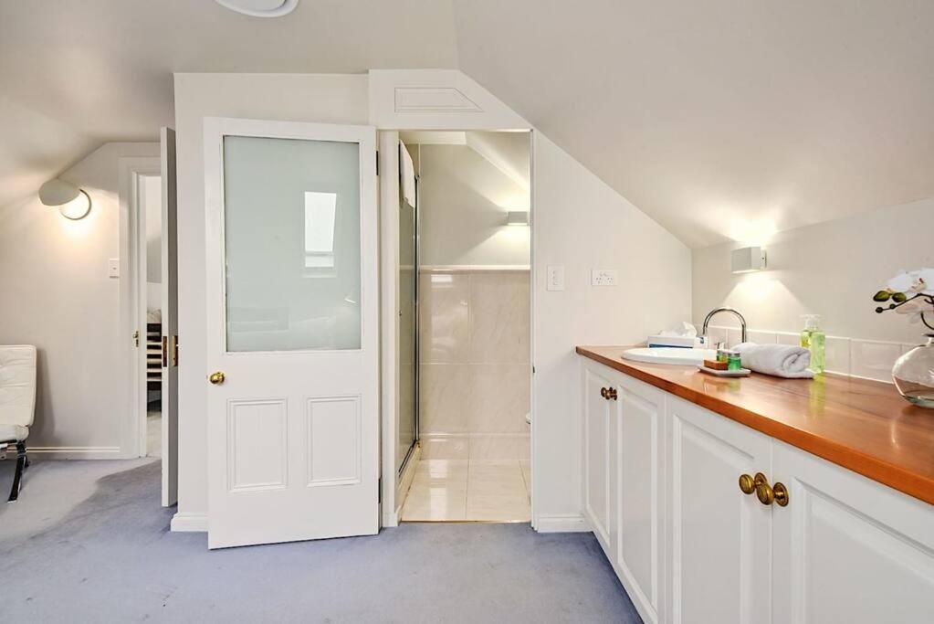 Blackwood Tree Cottage - Heritage Listed Property - Evandale! Экстерьер фото
