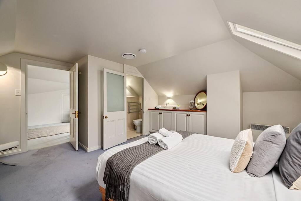 Blackwood Tree Cottage - Heritage Listed Property - Evandale! Экстерьер фото